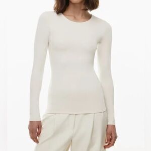 LIKE NEW- Aritzia Contour Crew Hip Longsleeve